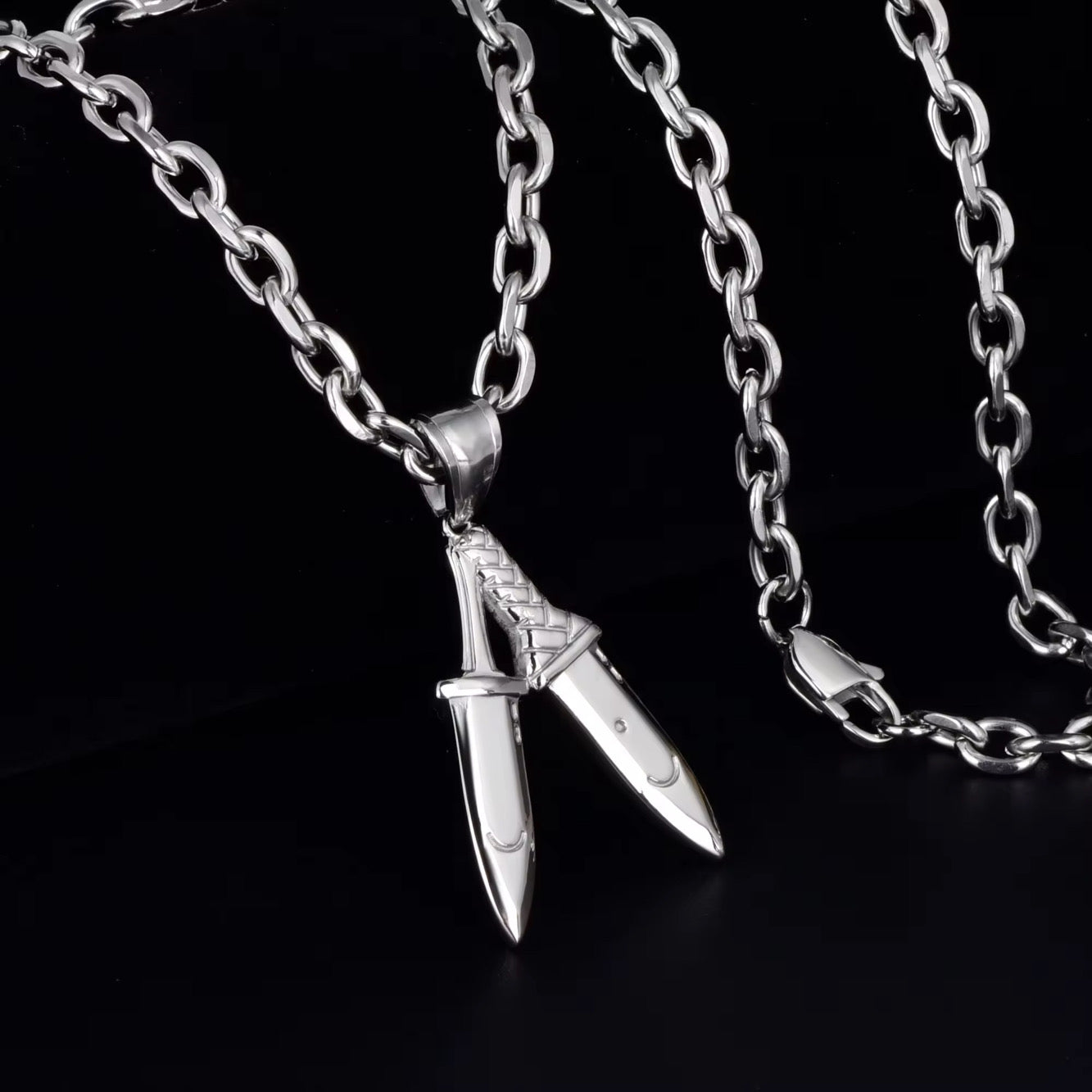 Double Dagger Chain